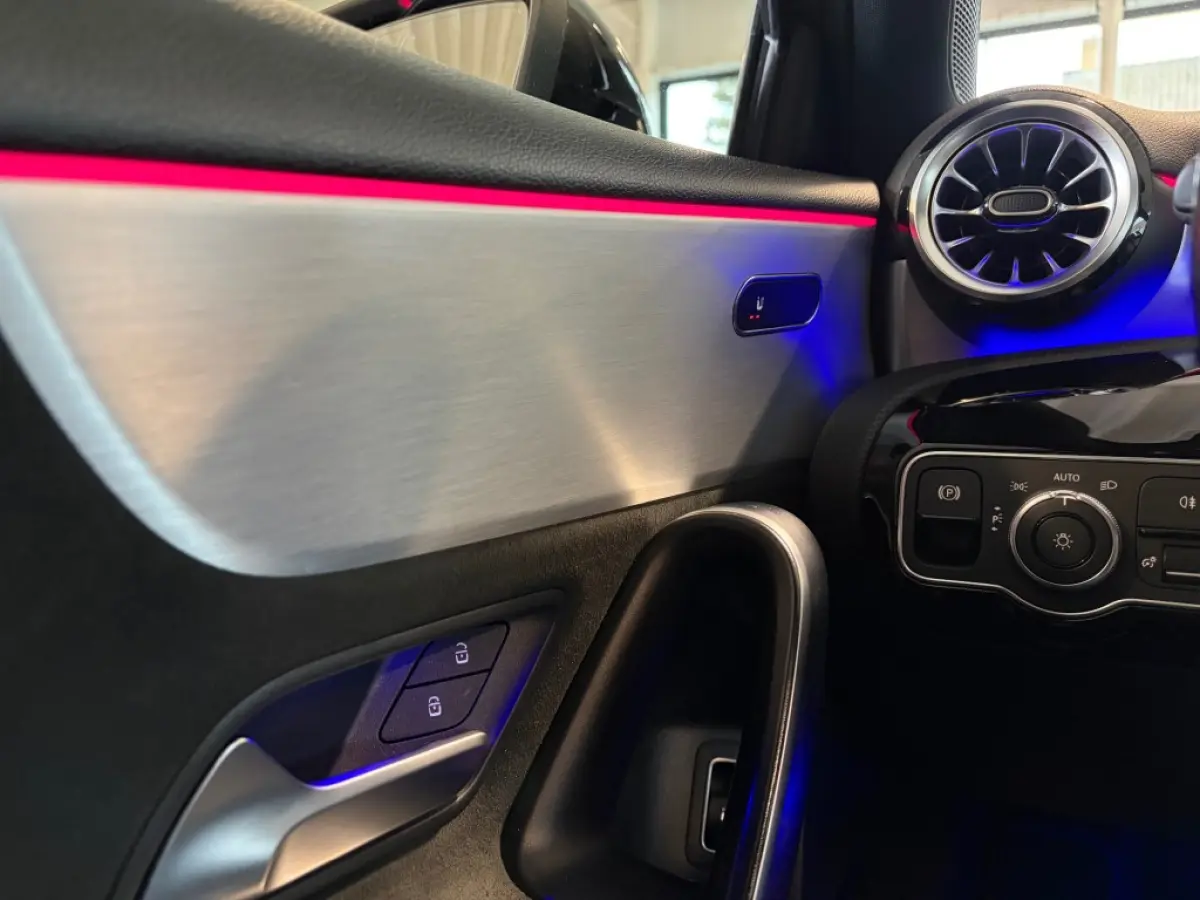 A 250e AMG Night Pano Sfeerlicht Leder Camera MBUX+ Afn.Trekhaak