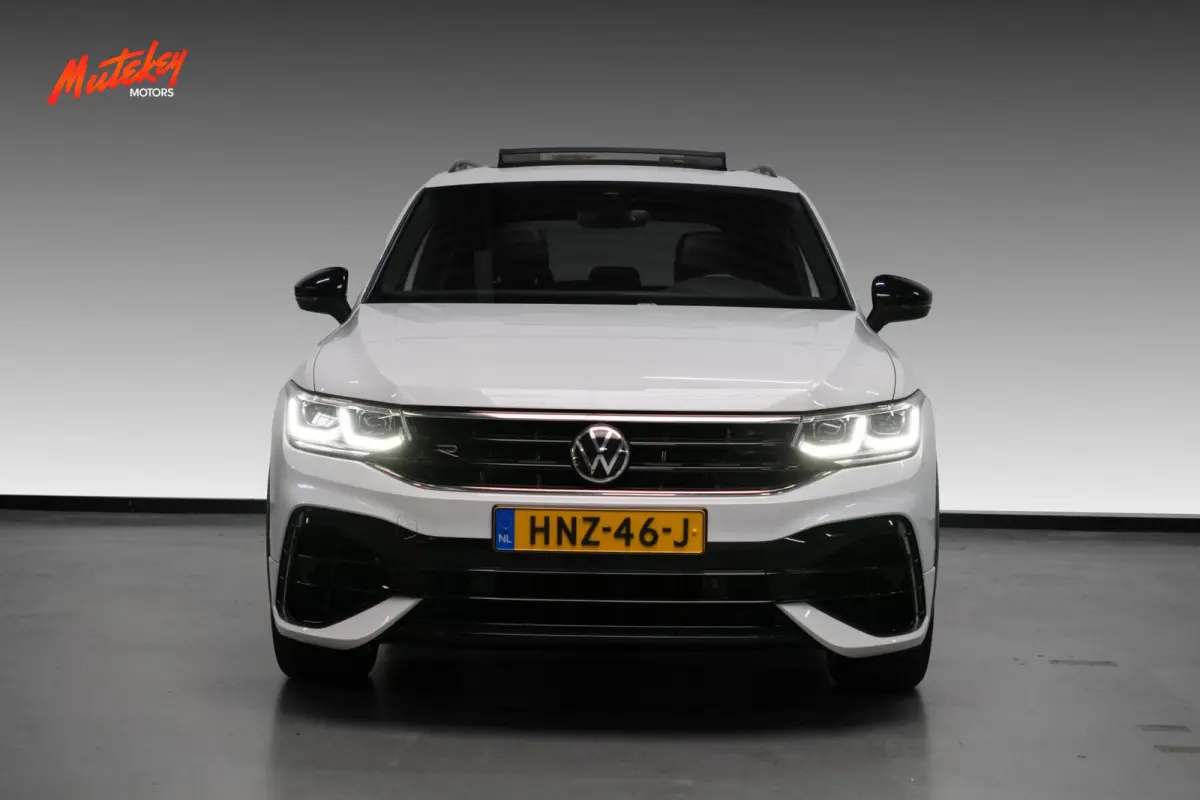 2.0 TSI R 75 Edition 4Motion 320PK | Pano