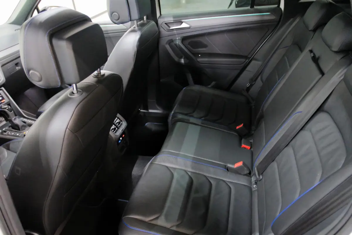 2.0 TSI R 75 Edition 4Motion 320PK | Pano