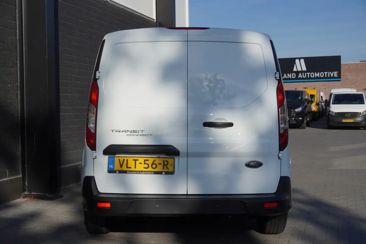 1.5 EcoBlue 100PK Automaat EURO 6 - Airco - Navi - Camera - € 13.950,- Excl.