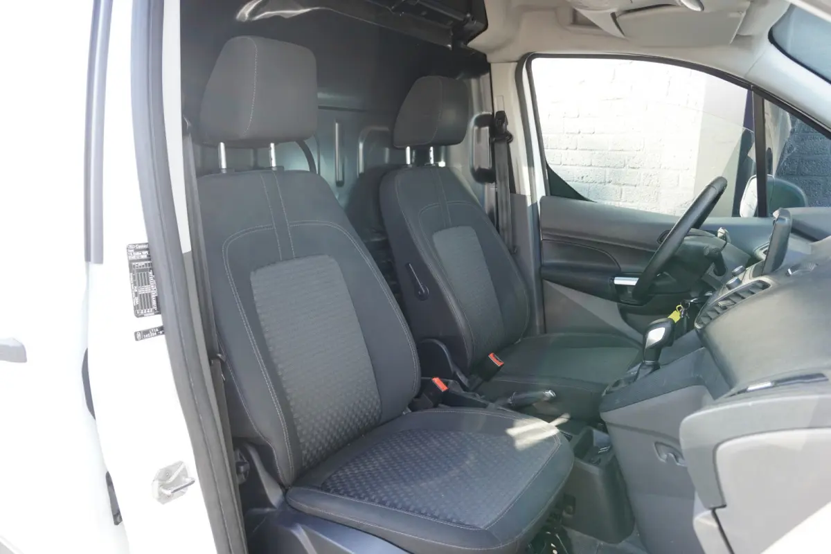 1.5 EcoBlue 100PK Automaat EURO 6 - Airco - Navi - Camera - € 13.950,- Excl.
