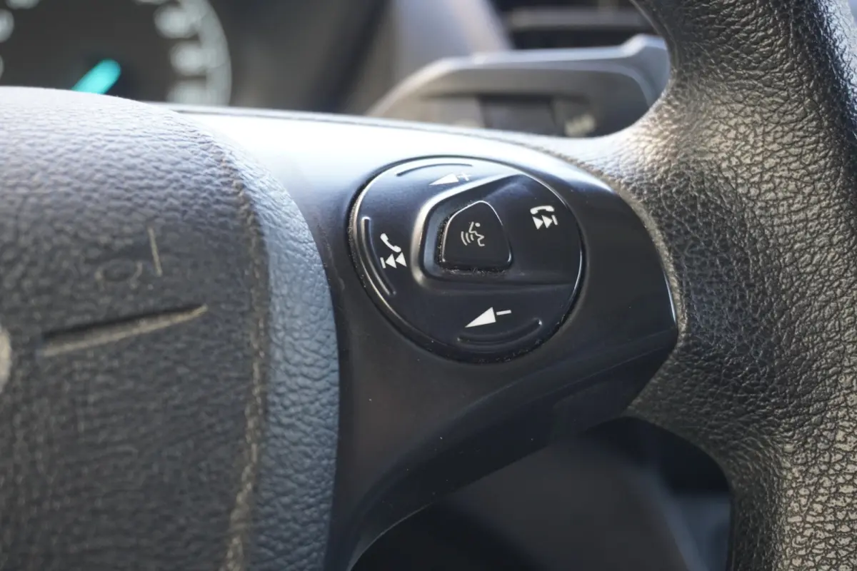 1.5 EcoBlue 100PK Automaat EURO 6 - Airco - Navi - Camera - € 13.950,- Excl.