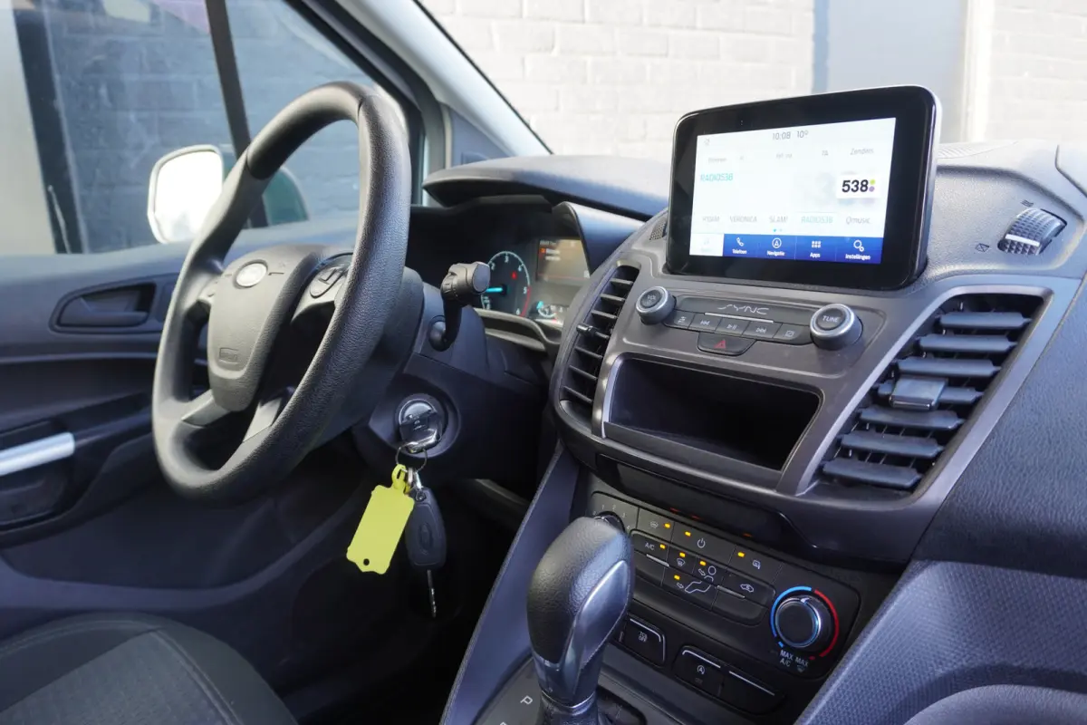 1.5 EcoBlue 100PK Automaat EURO 6 - Airco - Navi - Camera - € 13.950,- Excl.