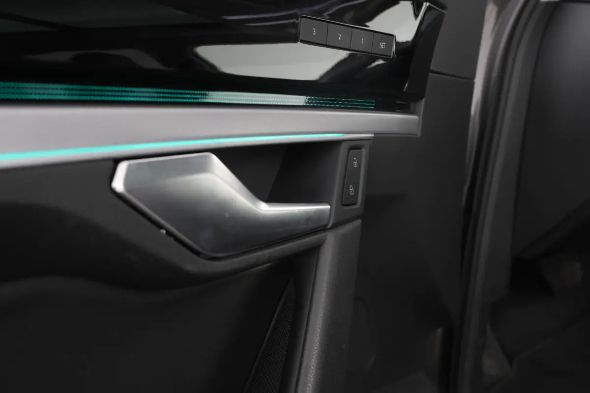 3.0 TSi eHybrid 4MOTION Trekhaak, Memory Seat, Luchtvering, Elektrisch glazen panorama-dak