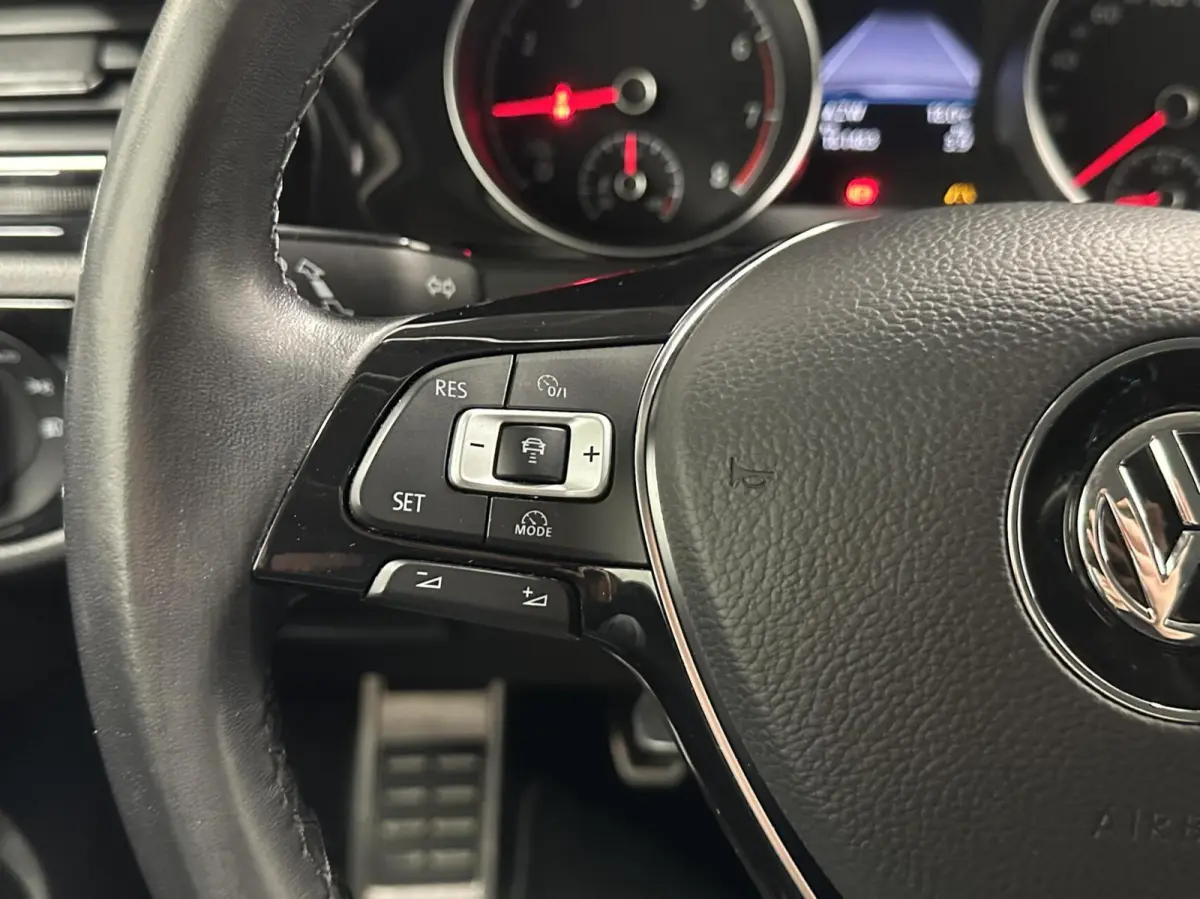 1.0 TSI Join CAMERA ECC NAVI ADAPTIVE CRUISE LM.