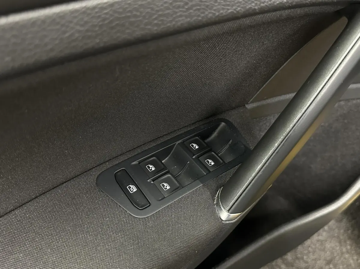 1.0 TSI Join CAMERA ECC NAVI ADAPTIVE CRUISE LM.