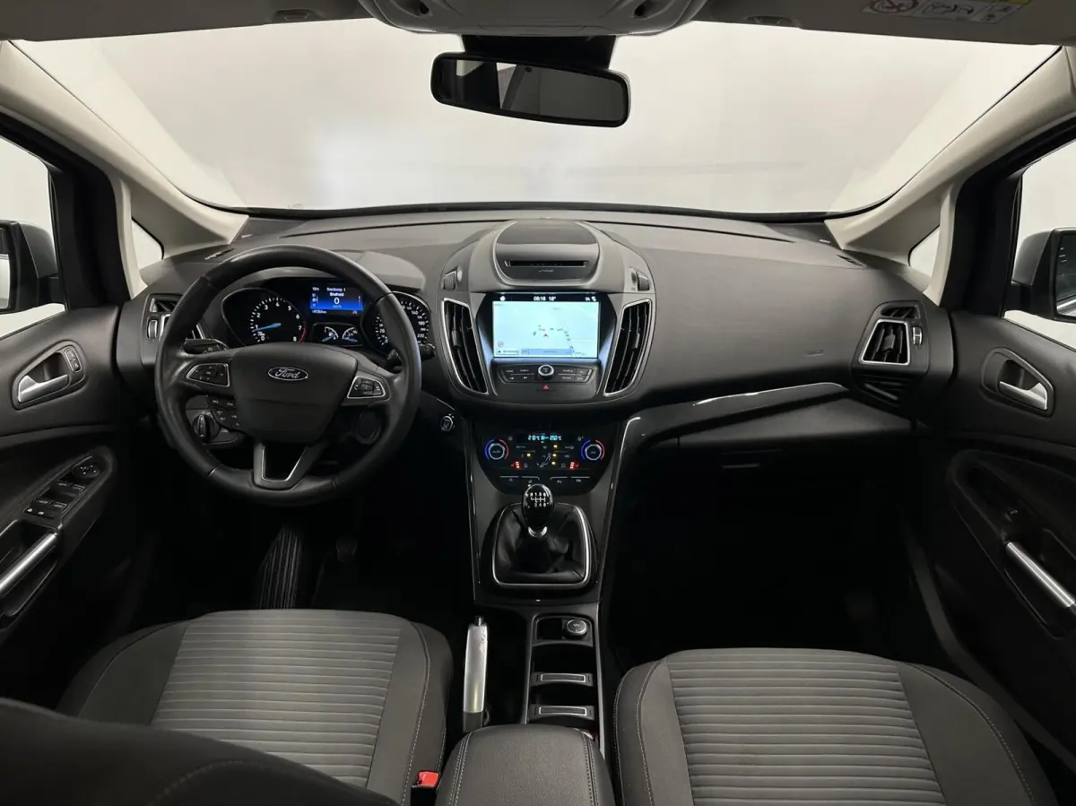 1.0 Sport TREKHAAK NAVI CARPLAY CAMERA LM ECC CRUISE 47000KM.