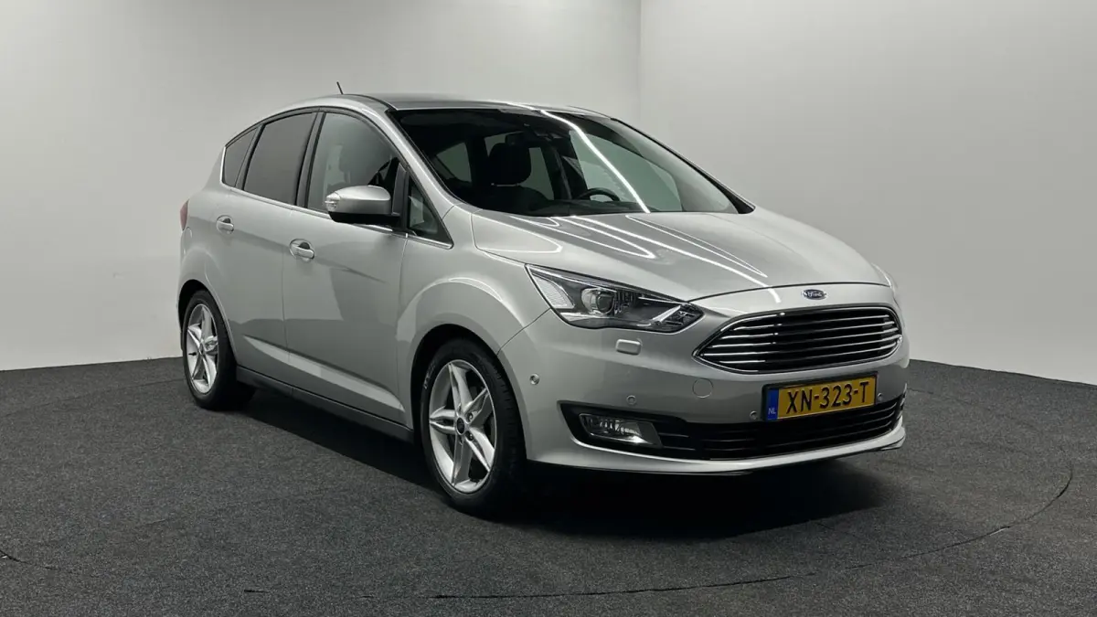 1.0 Sport TREKHAAK NAVI CARPLAY CAMERA LM ECC CRUISE 47000KM.