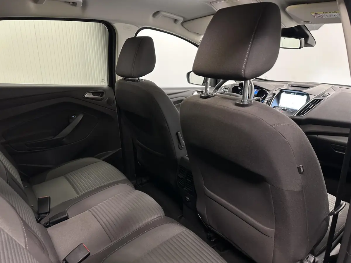 1.0 Sport TREKHAAK NAVI CARPLAY CAMERA LM ECC CRUISE 47000KM.