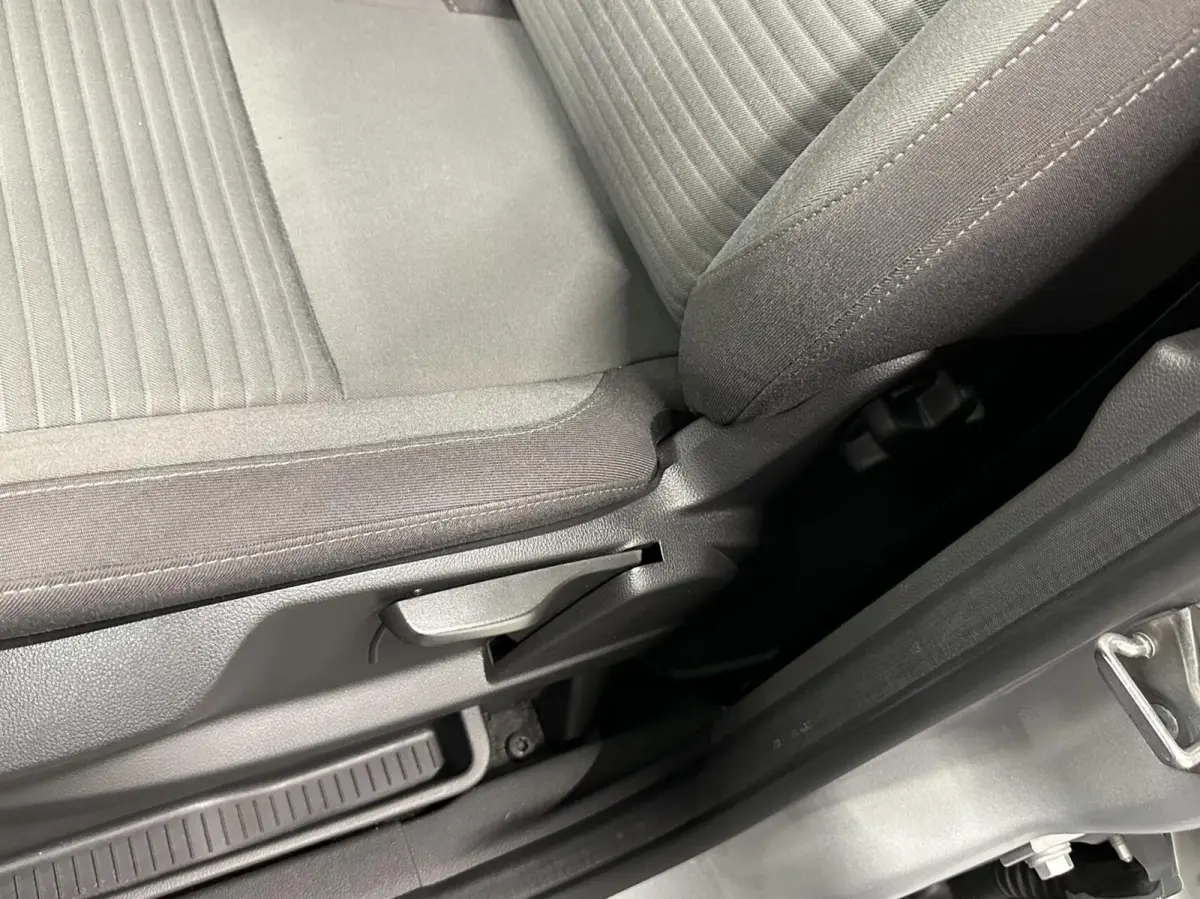 1.0 Sport TREKHAAK NAVI CARPLAY CAMERA LM ECC CRUISE 47000KM.