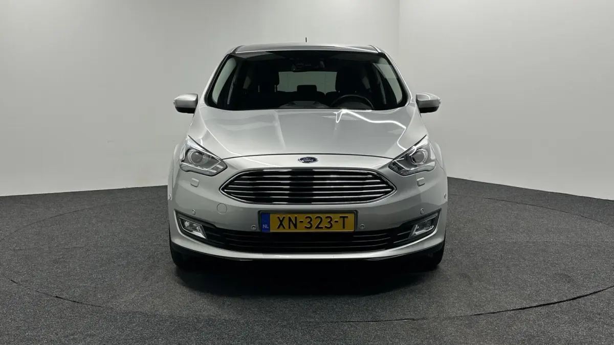 1.0 Sport TREKHAAK NAVI CARPLAY CAMERA LM ECC CRUISE 47000KM.
