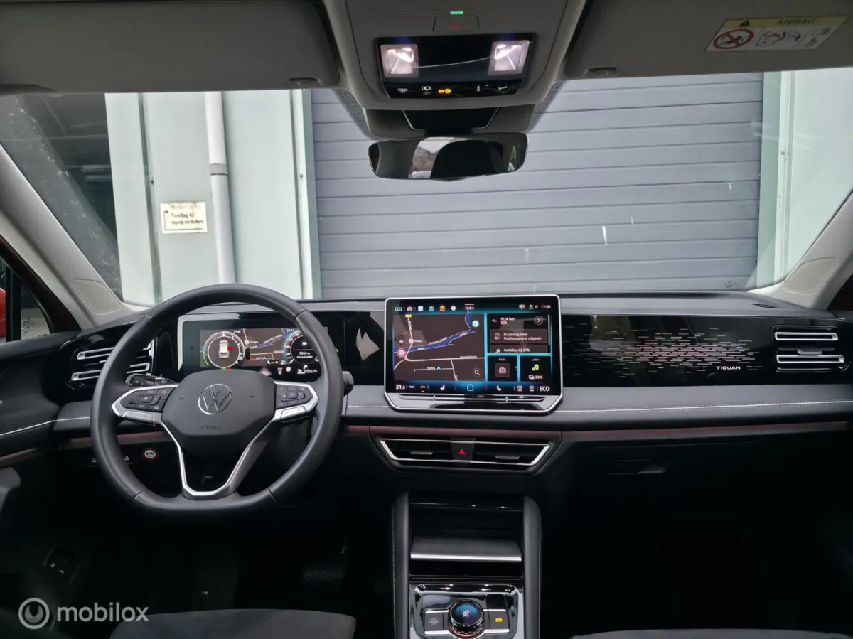 1.5 eHybrid Elegance / 360' / El. Trekh.