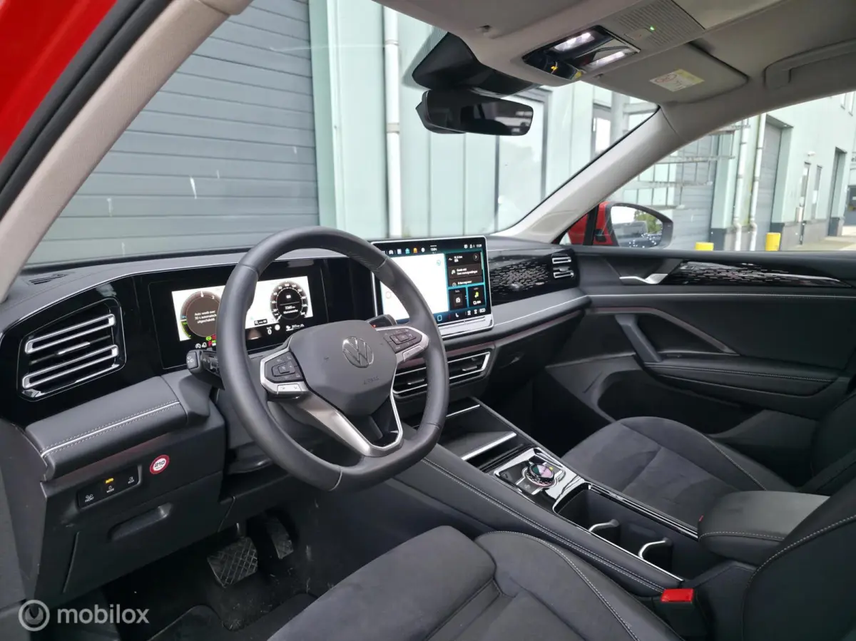 1.5 eHybrid Elegance / 360' / El. Trekh.