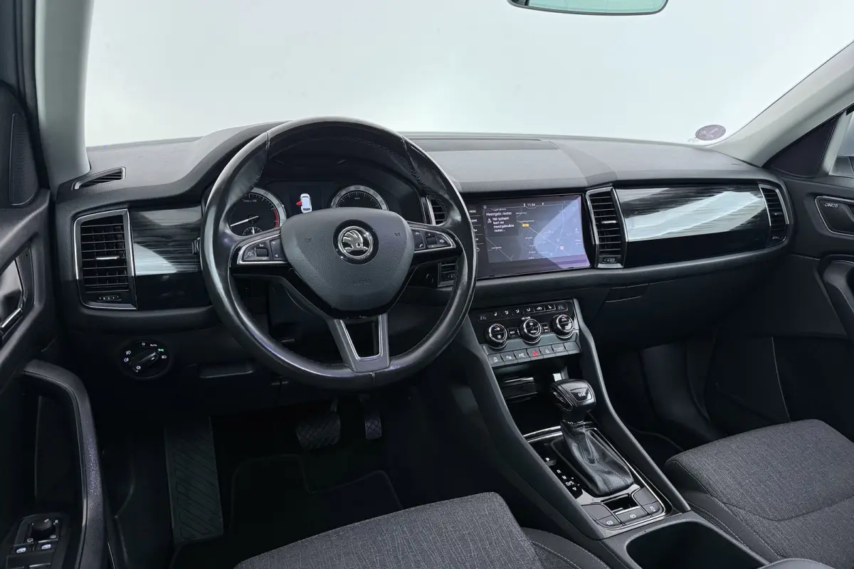 1.4 TSI ACT Style Business 7p. | Uitklap Trekhaak | CarPlay | Stoelverwarming | Camera | Canton Audio |