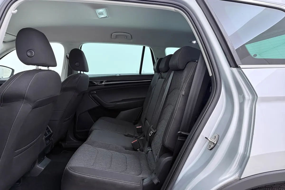 1.4 TSI ACT Style Business 7p. | Uitklap Trekhaak | CarPlay | Stoelverwarming | Camera | Canton Audio |