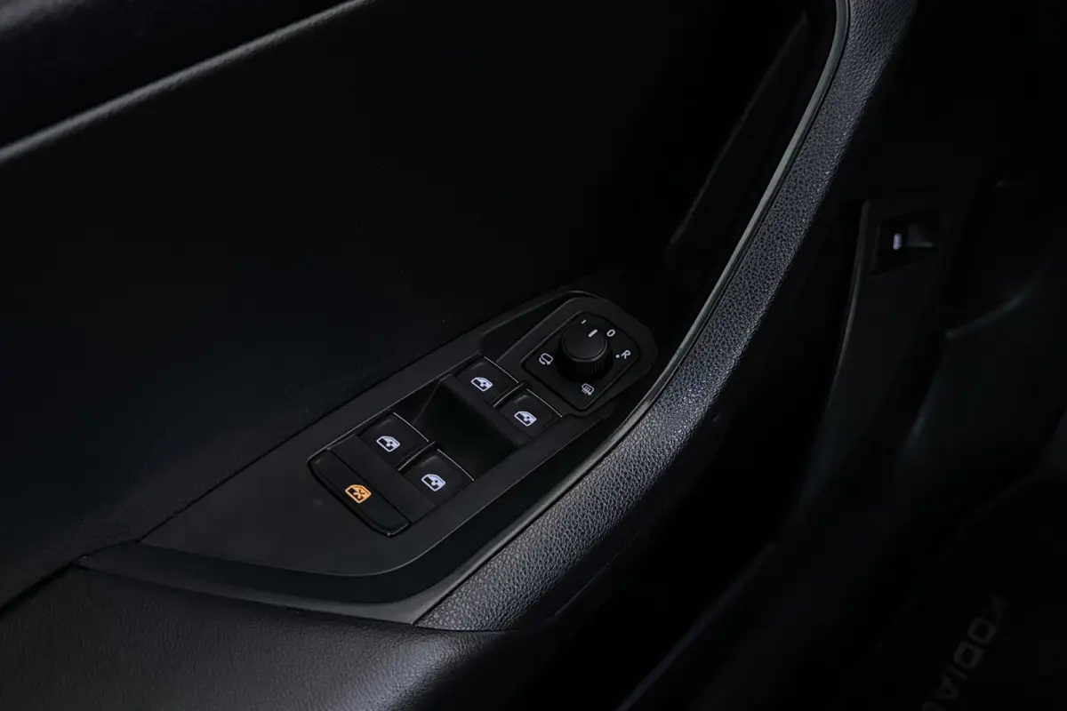 1.4 TSI ACT Style Business 7p. | Uitklap Trekhaak | CarPlay | Stoelverwarming | Camera | Canton Audio |