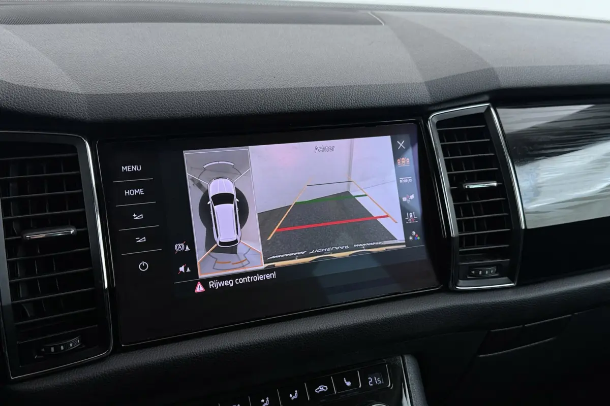1.4 TSI ACT Style Business 7p. | Uitklap Trekhaak | CarPlay | Stoelverwarming | Camera | Canton Audio |
