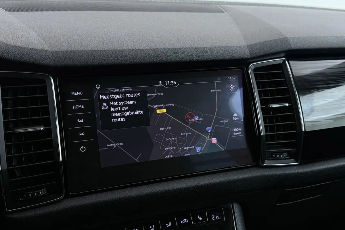 1.4 TSI ACT Style Business 7p. | Uitklap Trekhaak | CarPlay | Stoelverwarming | Camera | Canton Audio |