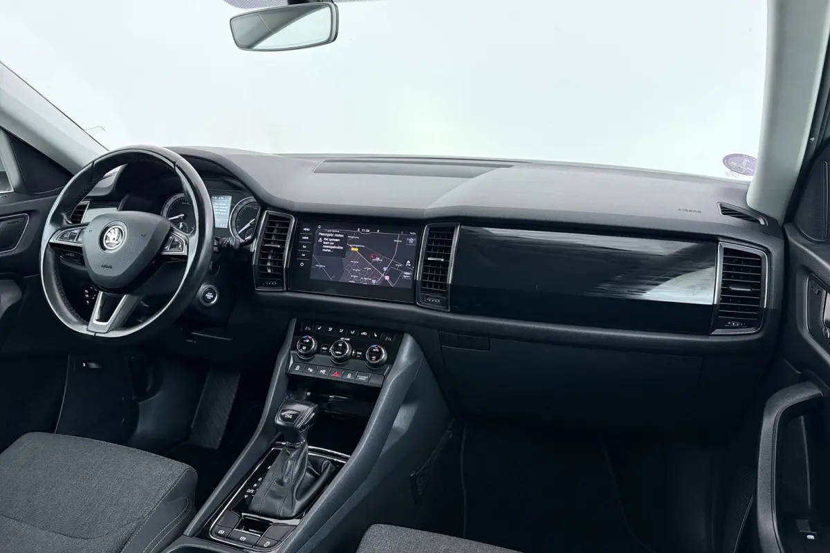 1.4 TSI ACT Style Business 7p. | Uitklap Trekhaak | CarPlay | Stoelverwarming | Camera | Canton Audio |