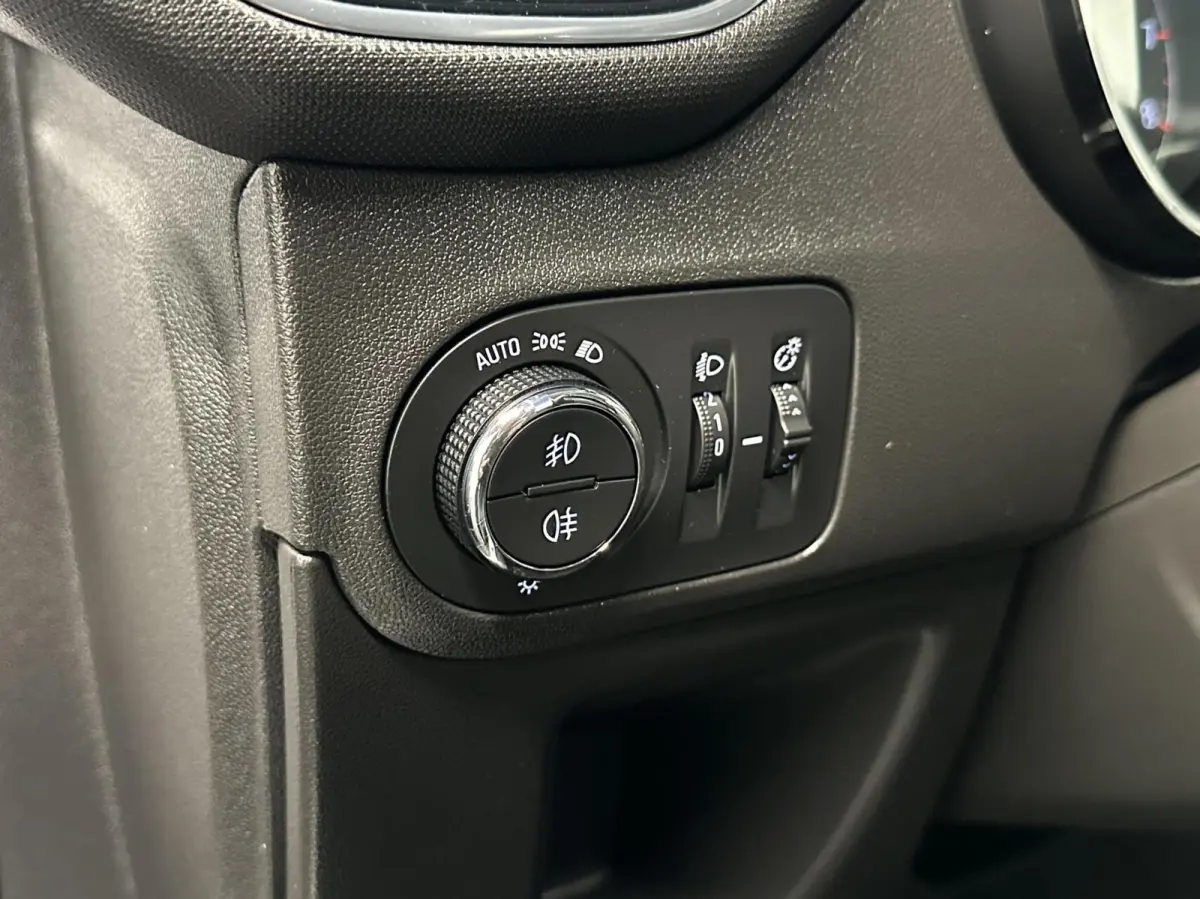 1.2 Turbo Innovation NAVIGATIE CRUISE LM CARPLAY.