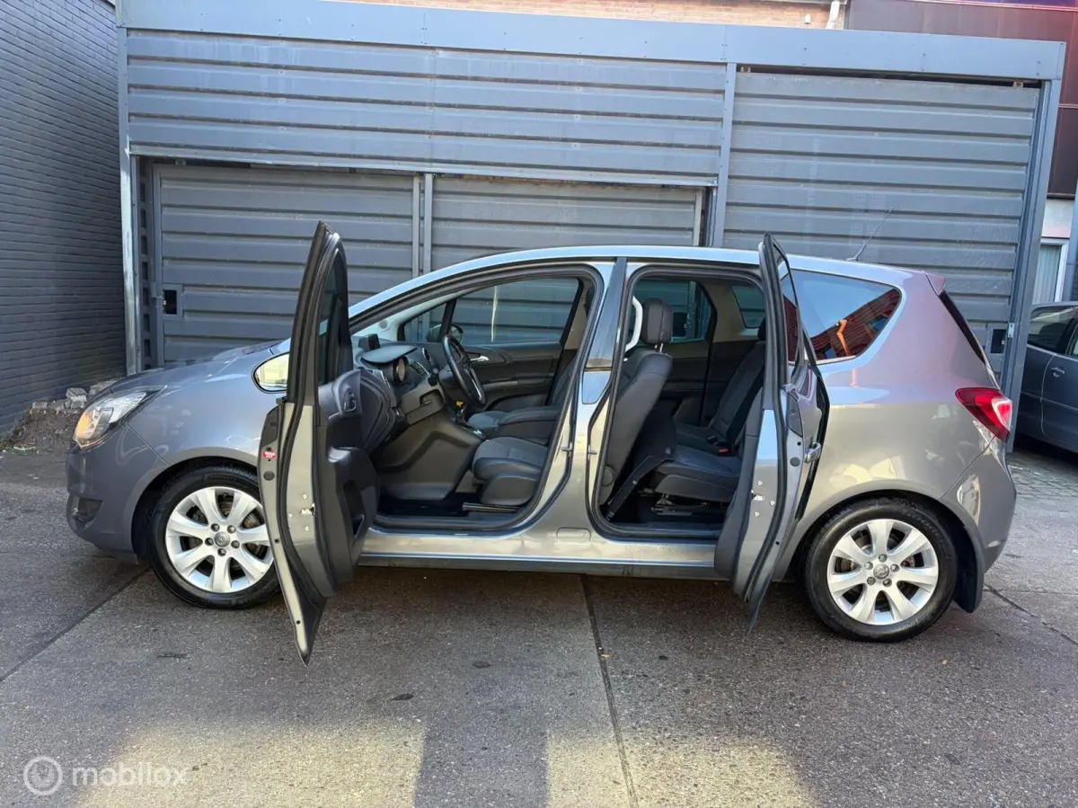 1.4 Turbo Cosmo Pano PDC Trekhaak Navi