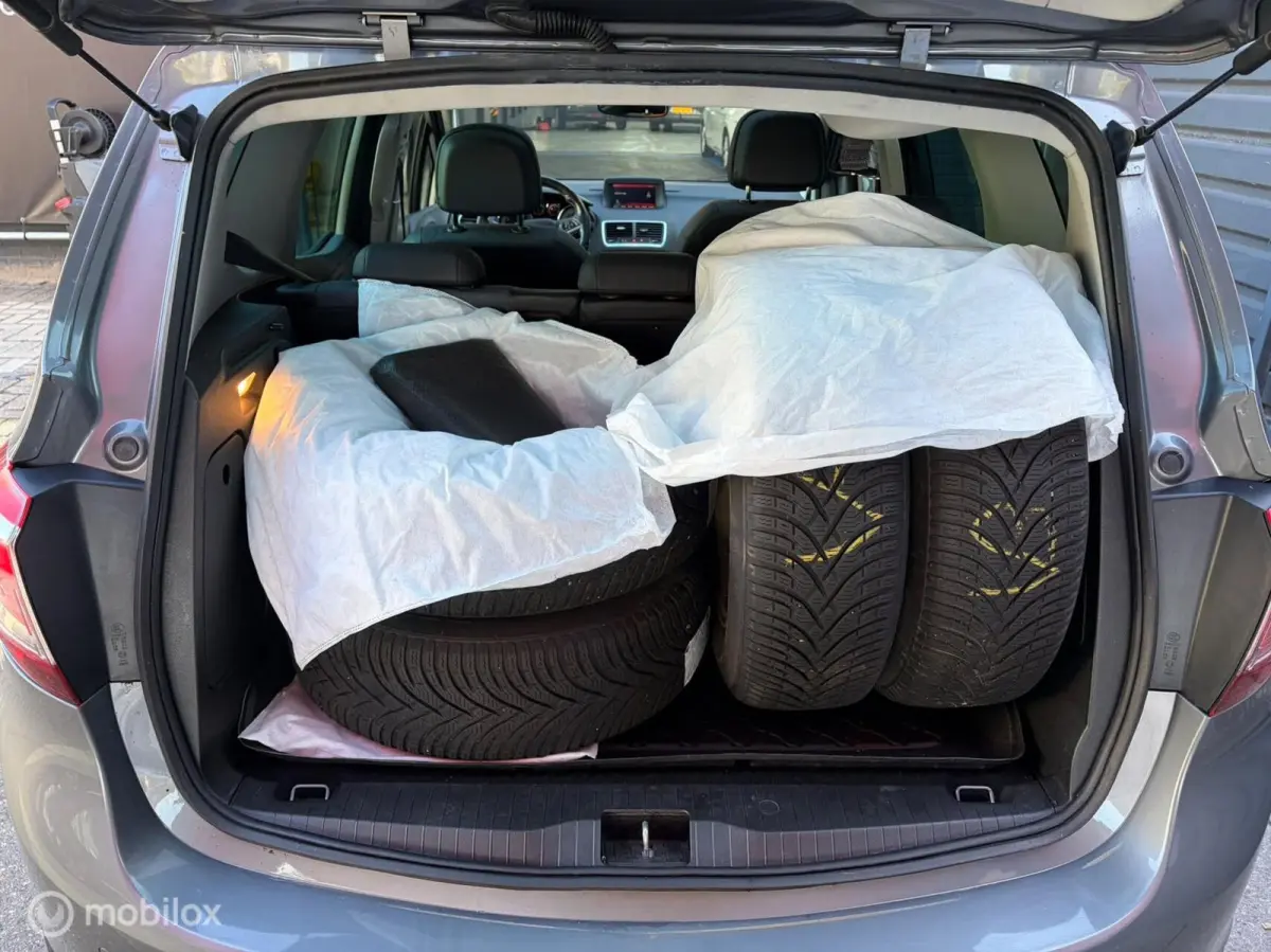 1.4 Turbo Cosmo Pano PDC Trekhaak Navi