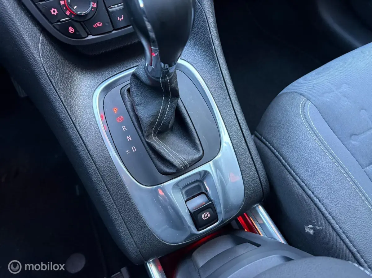 1.4 Turbo Cosmo Pano PDC Trekhaak Navi