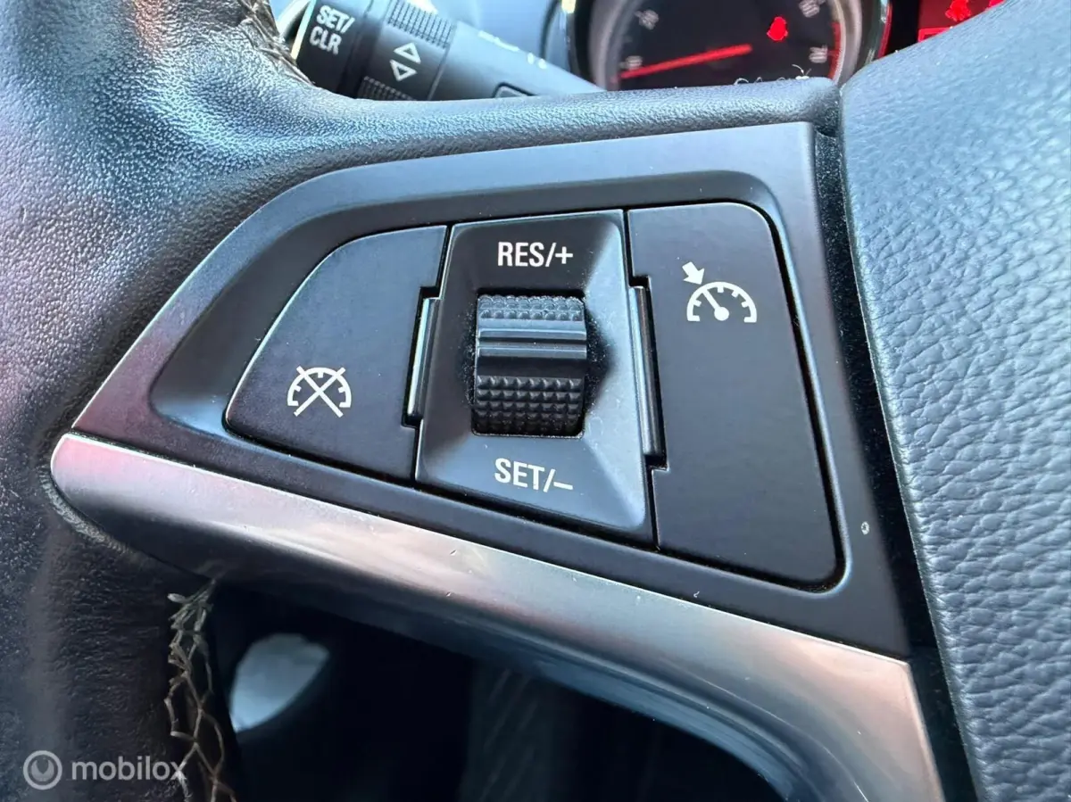 1.4 Turbo Cosmo Pano PDC Trekhaak Navi
