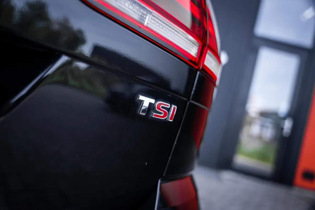 1.4 TSI Highline*PANO*R-LINE*TREKHAAK*