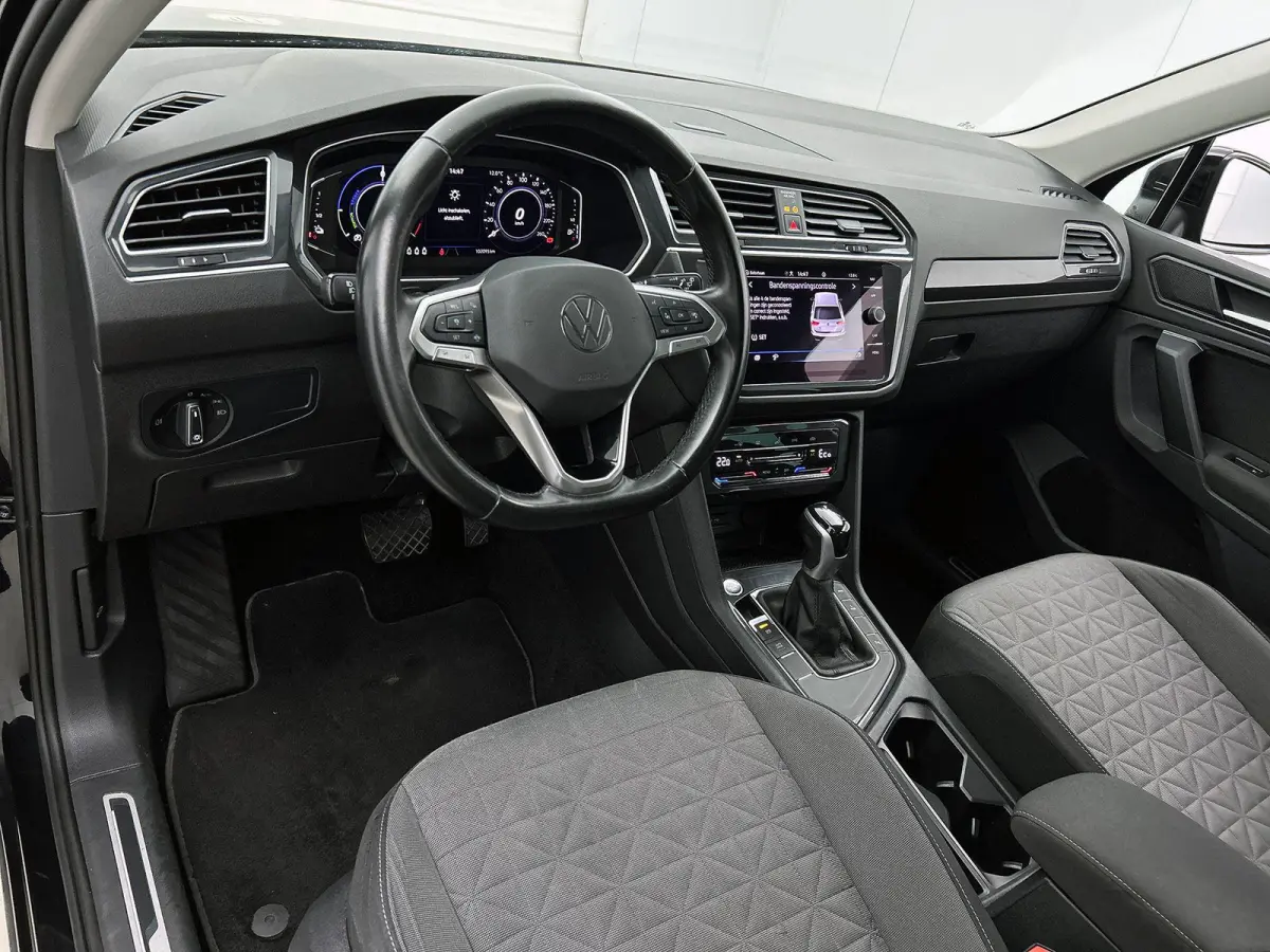 1.4 TSI eHybrid Business CAMERA | NAVI & CARPLAY | AD-CRUISE