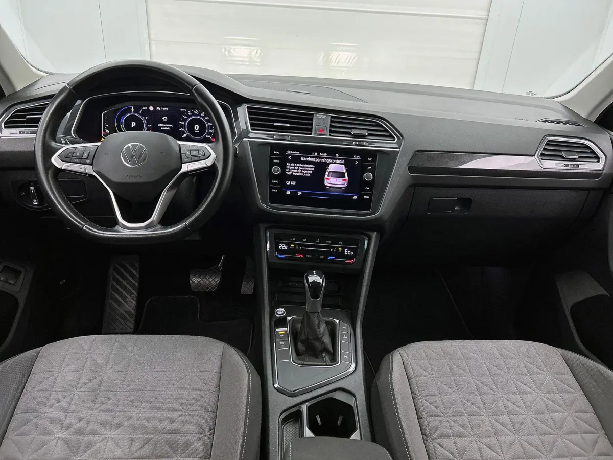1.4 TSI eHybrid Business CAMERA | NAVI & CARPLAY | AD-CRUISE