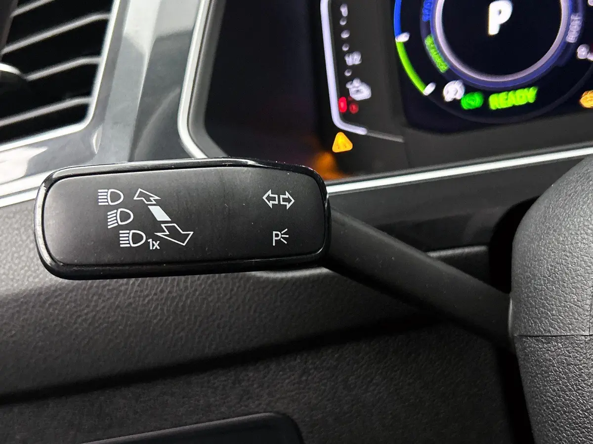 1.4 TSI eHybrid Business CAMERA | NAVI & CARPLAY | AD-CRUISE