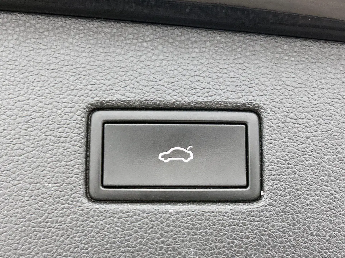 1.4 TSI eHybrid Business CAMERA | NAVI & CARPLAY | AD-CRUISE