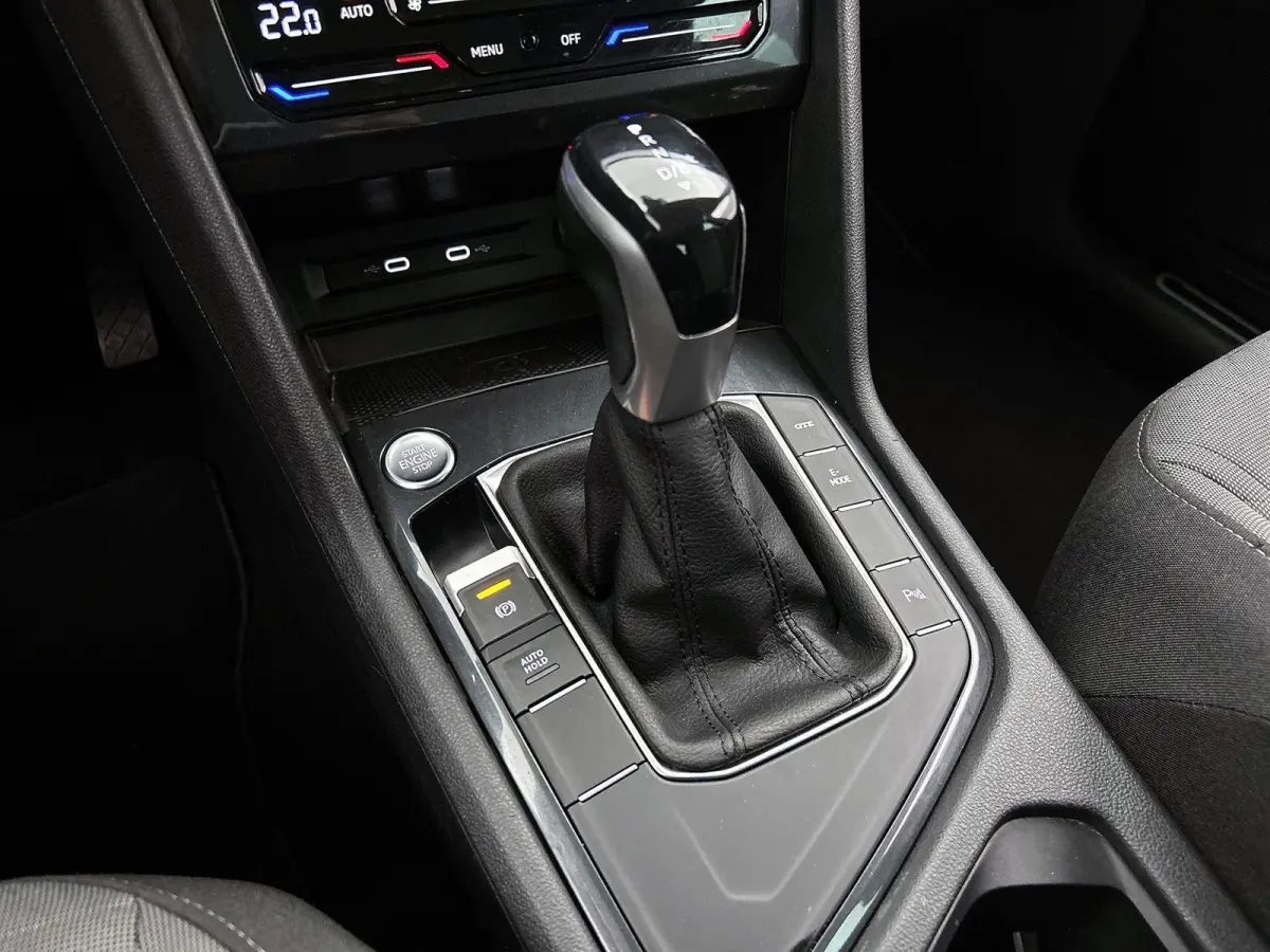 1.4 TSI eHybrid Business CAMERA | NAVI & CARPLAY | AD-CRUISE