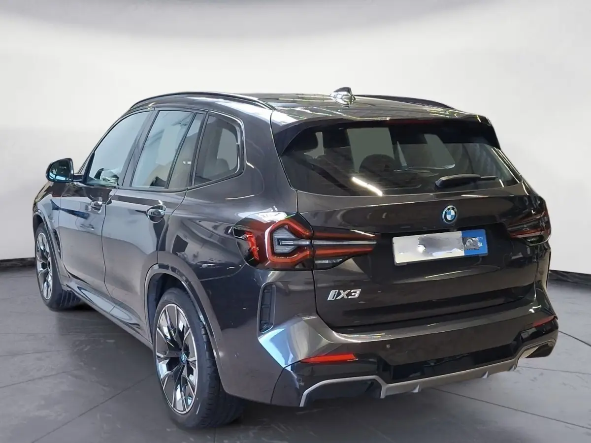 M-SPORT 80 kWh (210kW/286pk) ** LED, BRUIN LEDER, PANO, TREKH, 20-inch LMV ** 1e EIG - UNFALLFREI ** ** INFORMEER OOK NAAR ONZE AANTREKKELIJKE FINANCIAL-LEASE TARIEVEN **