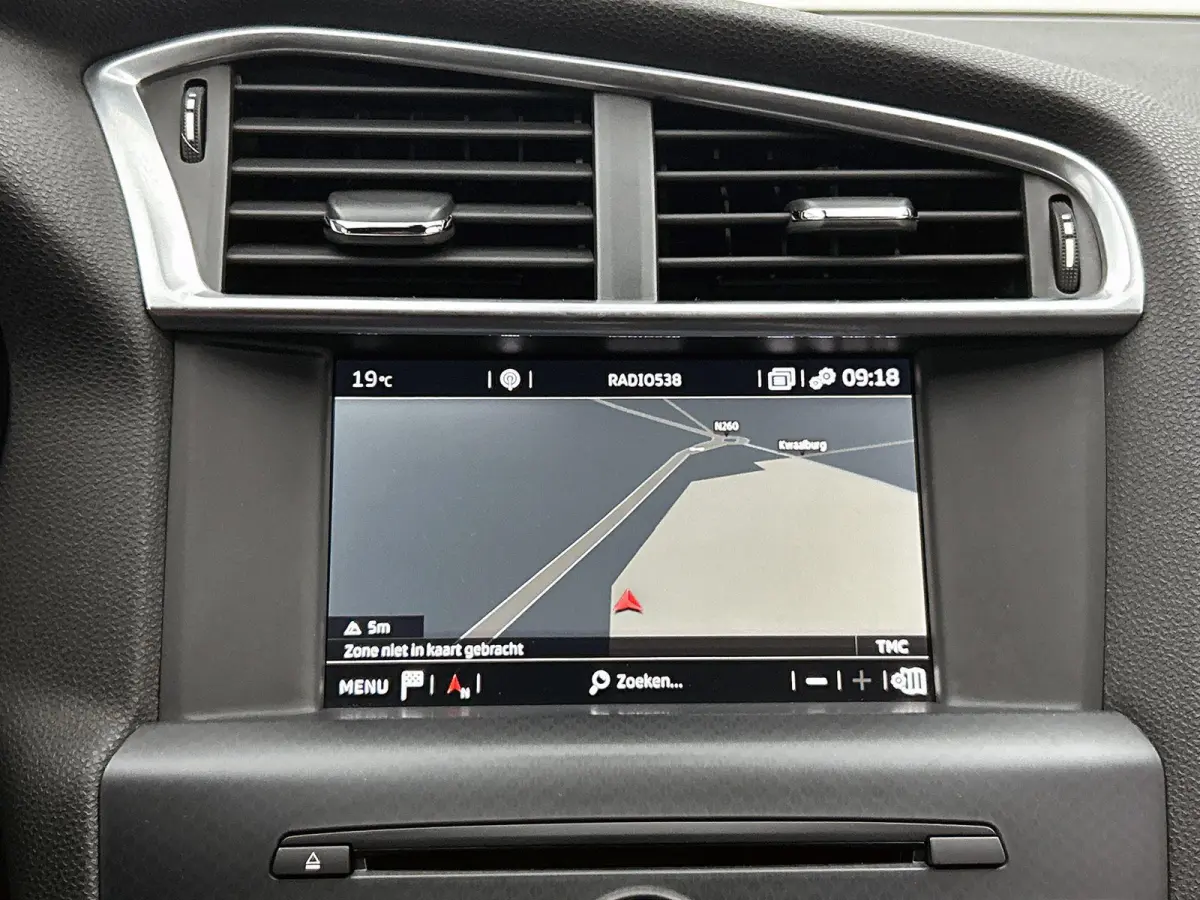 1.2 130pk Performance Line | Trekhaak | Navigatie | Apple Carplay/Android Auto | Camera | Climate Control | Cruise Control | 18"LMV |