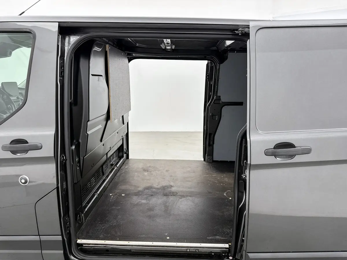 320 2.0 TDCI L2H1 130pk 2x schuifdeur Sync Magnetic grey Trekhaak Camera