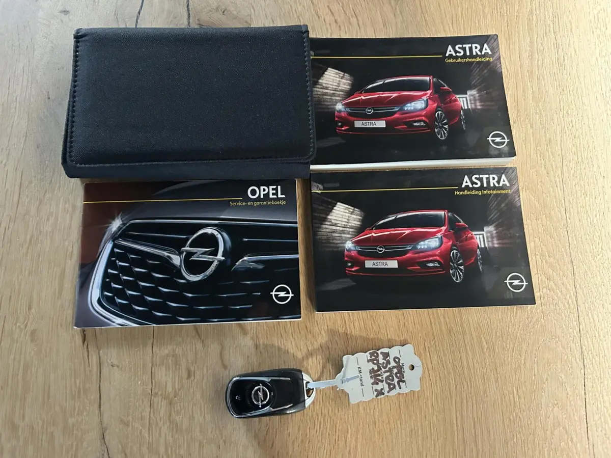 1.0 AUTOMAAT Business+ EXPORT/ HANDEL I LEER I XENON/ LED I NAVI + CAMERA + PDC I ORG.NL + NAP