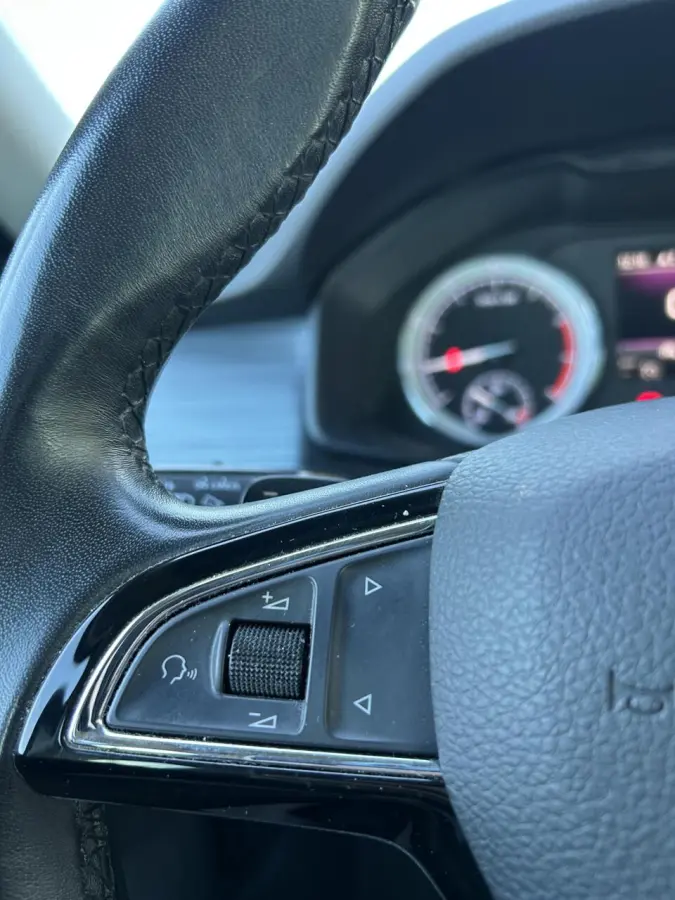 1.5 TSI DSG AUTOMAAT Style EXPORT/ HANDEL I NAVI + CAMERA I ORG.NL + NAP I TREKHAAK I APK 10-2027