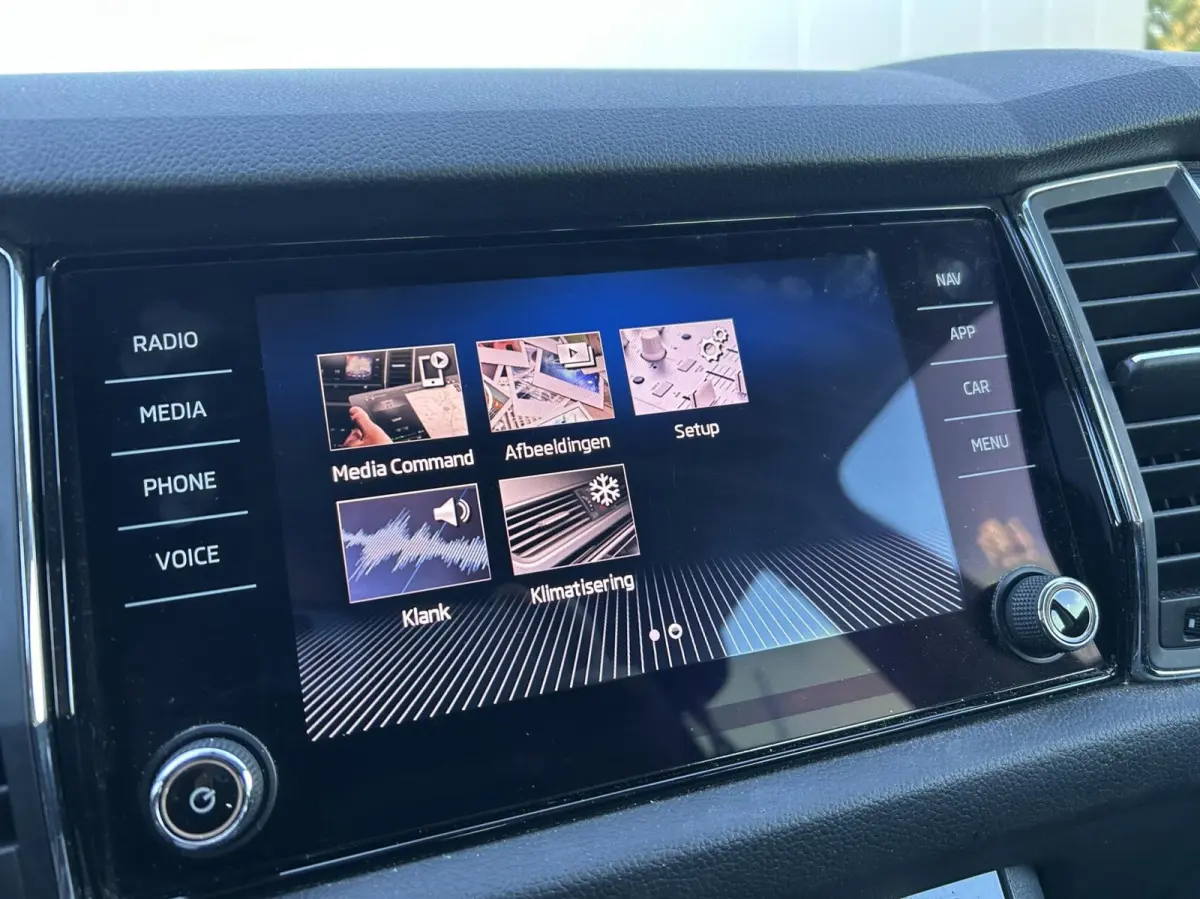 1.5 TSI DSG AUTOMAAT Style EXPORT/ HANDEL I NAVI + CAMERA I ORG.NL + NAP I TREKHAAK I APK 10-2027