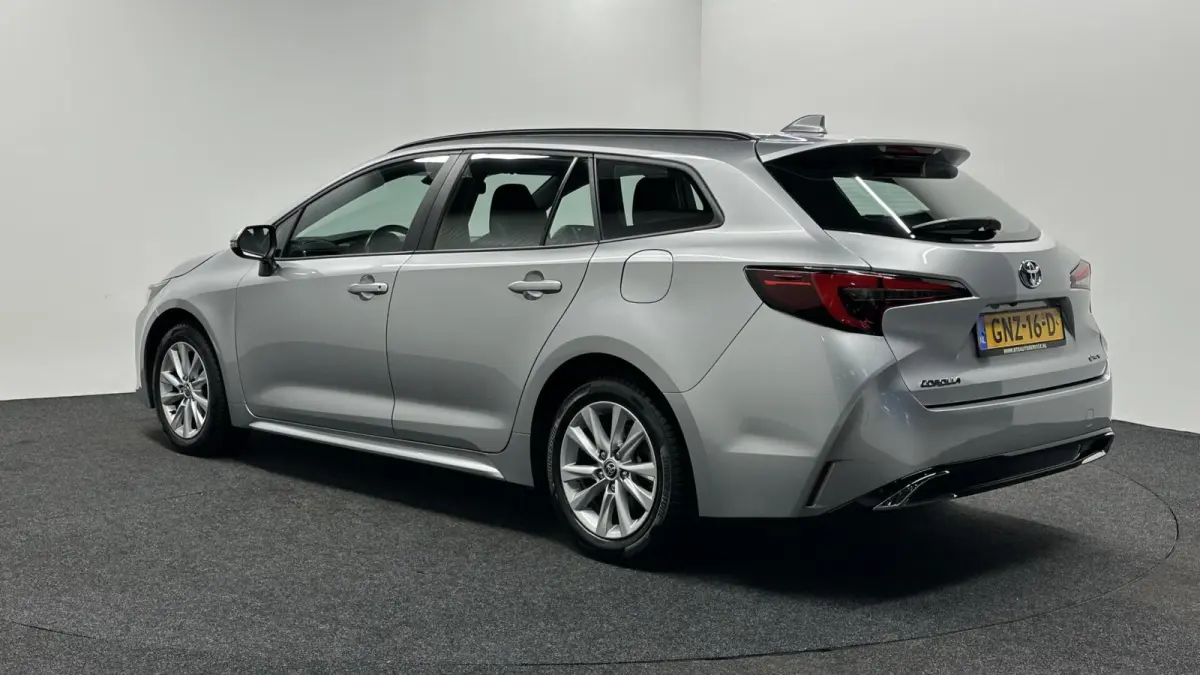 Hybrid 140 Active CAMERA CARPLAY NAVI ADAPTIEF CRUISE.