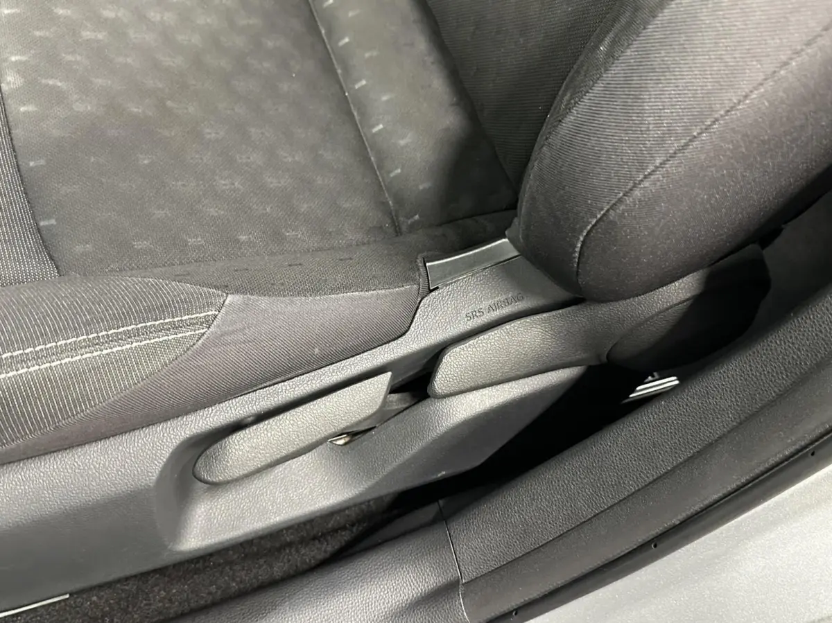 Hybrid 140 Active CAMERA CARPLAY NAVI ADAPTIEF CRUISE.