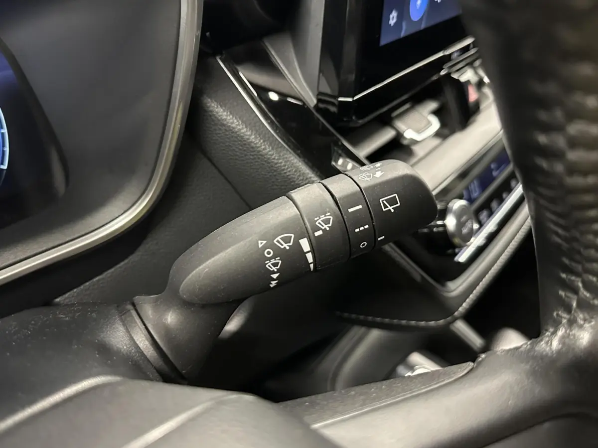 Hybrid 140 Active CAMERA CARPLAY NAVI ADAPTIEF CRUISE.