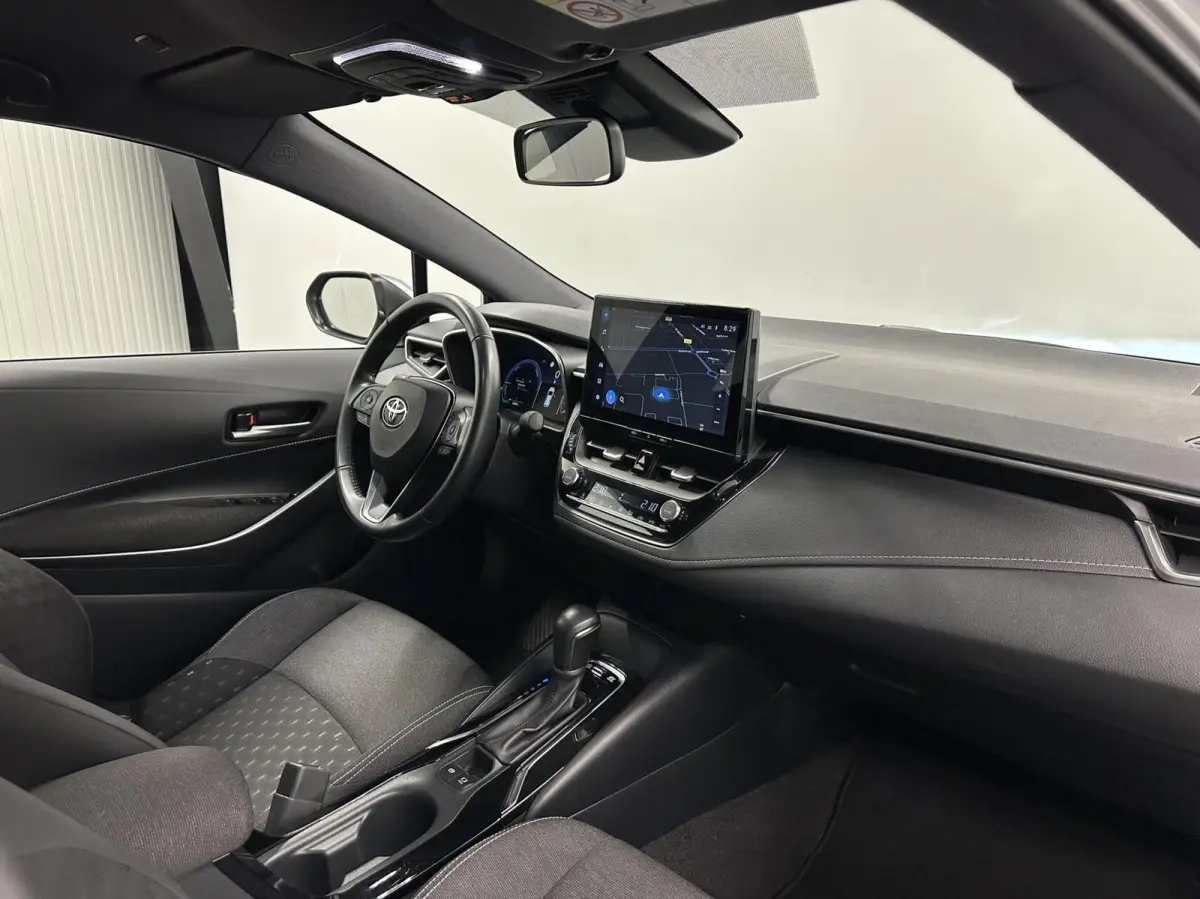 Hybrid 140 Active CAMERA CARPLAY NAVI ADAPTIEF CRUISE.