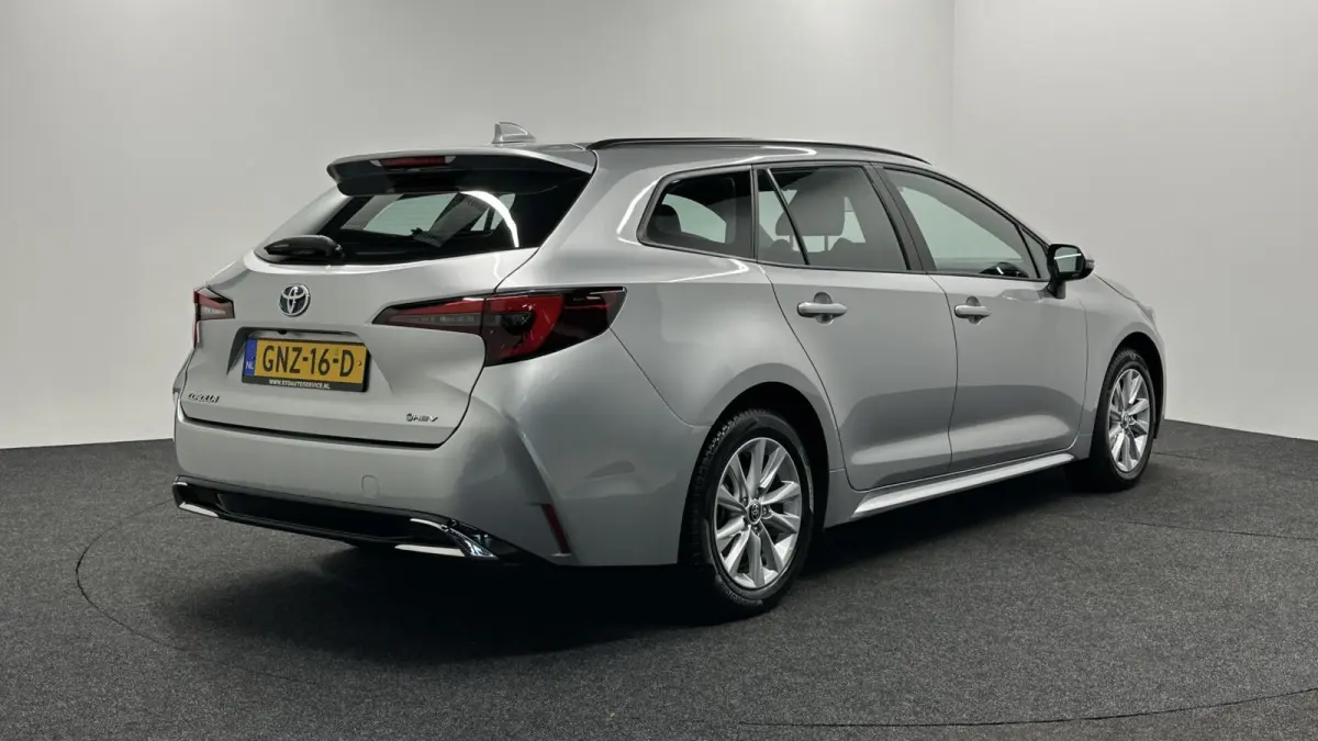 Hybrid 140 Active CAMERA CARPLAY NAVI ADAPTIEF CRUISE.