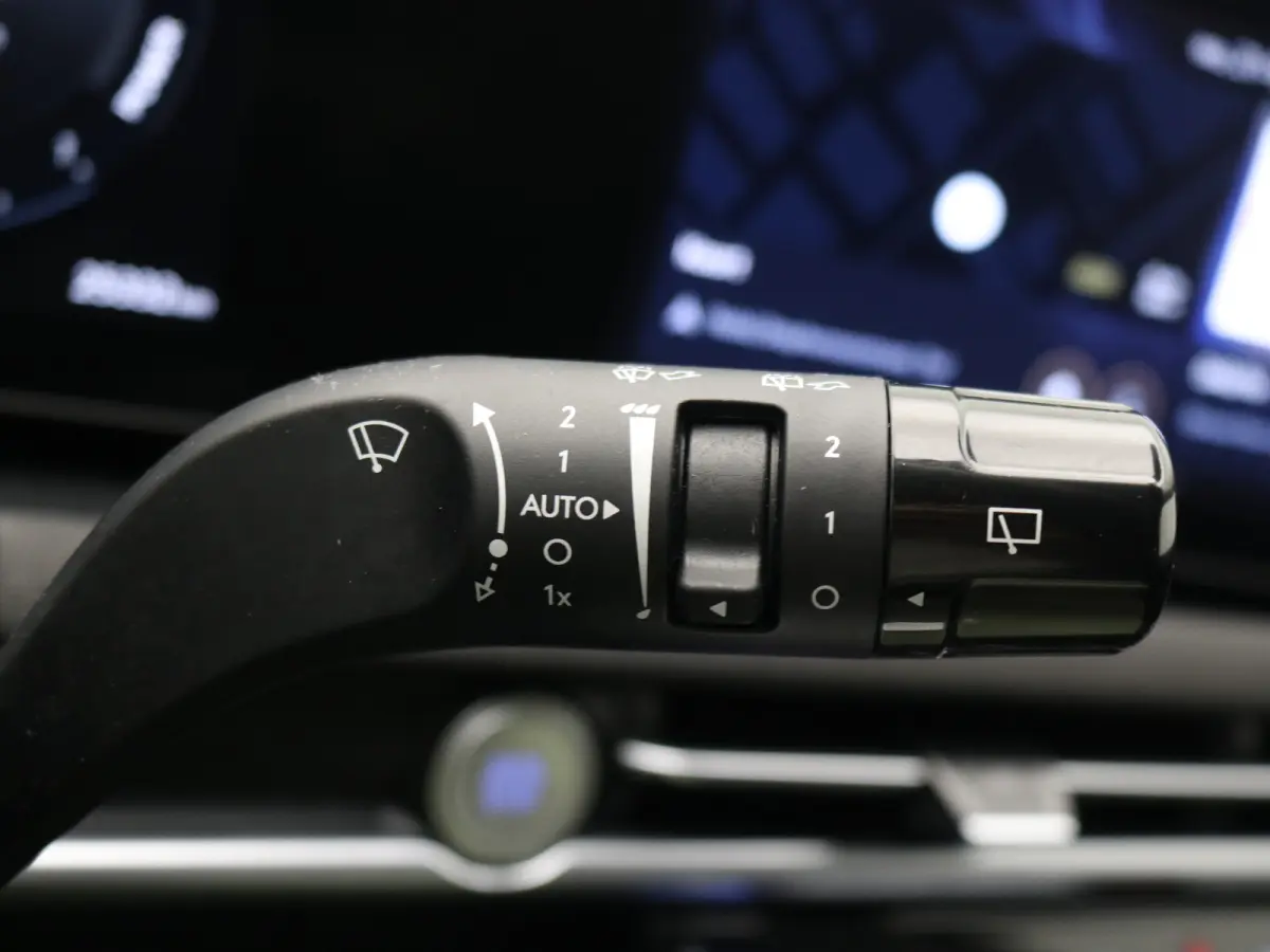 Premium | Achteruitrijcamera 360 graden | Airco (automatisch) | Cruisecontrol adaptief