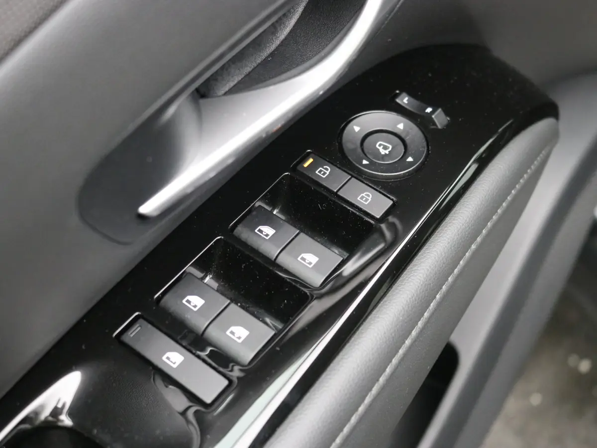 Premium | Achteruitrijcamera 360 graden | Airco (automatisch) | Cruisecontrol adaptief
