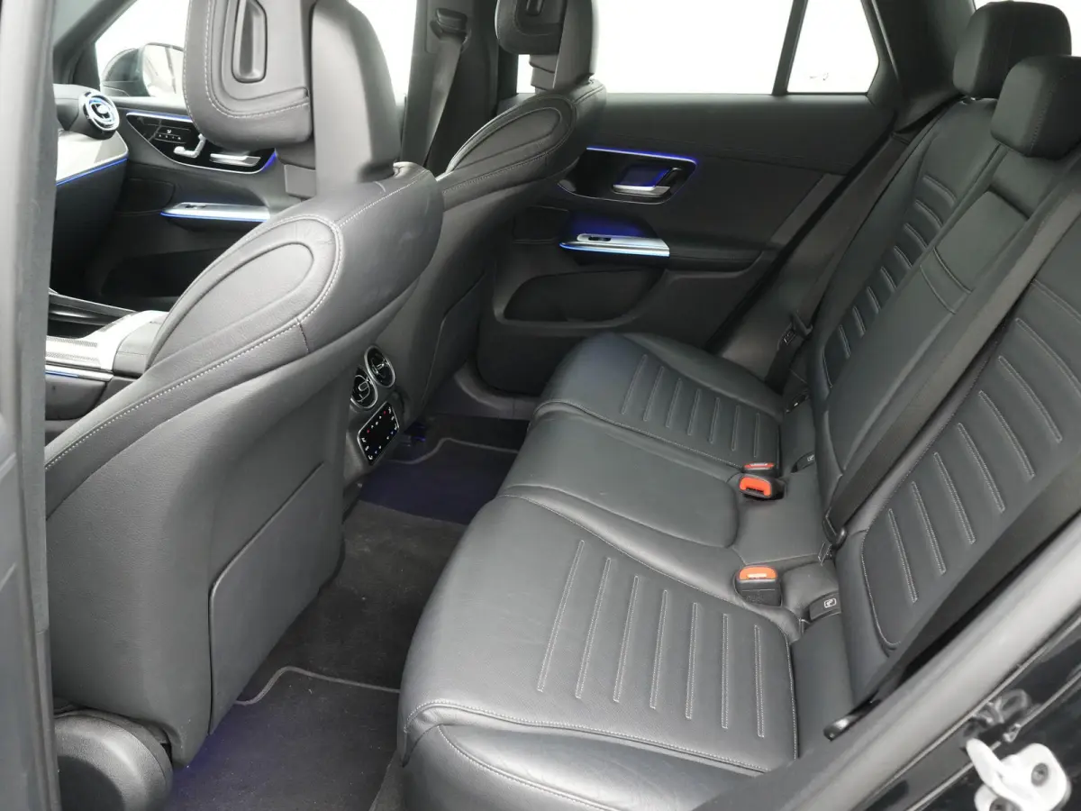 4MATIC AMG Line | LEDEREN BEKLEDING | MATRIX/LED VERLICHTING | STOELVERWARMING | 360 CAMERA | AMG-STYLING | 12 MAANDEN BOVAG GARANTIE |