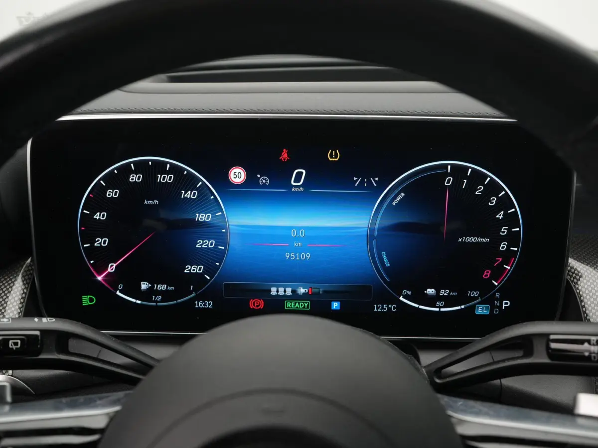 4MATIC AMG Line | LEDEREN BEKLEDING | MATRIX/LED VERLICHTING | STOELVERWARMING | 360 CAMERA | AMG-STYLING | 12 MAANDEN BOVAG GARANTIE |