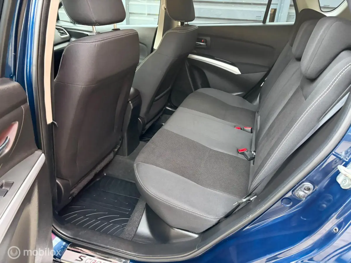 1.0 Boosterjet Trekhaak Navi Cruise LED